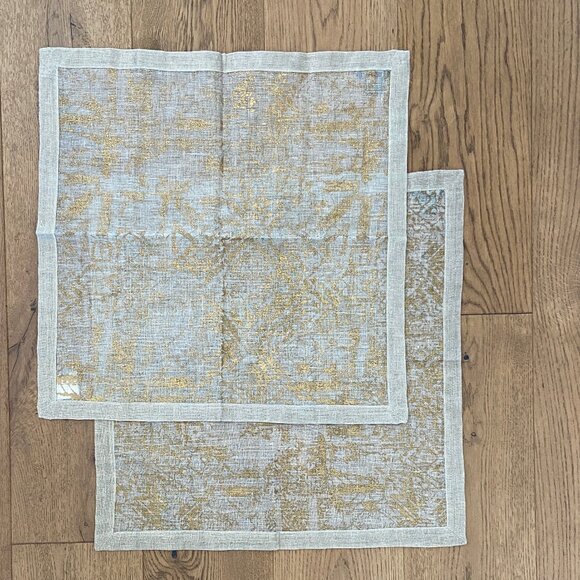 Kim Seybert Set of 2 Napkins Distressed- Natural and Gold - NEW - Picture 4 of 7